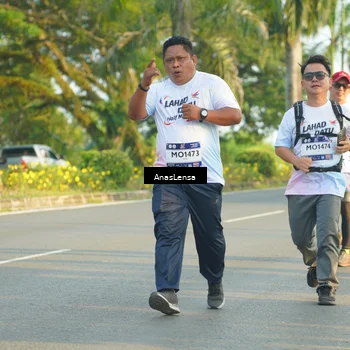 Runner Photo 7786512