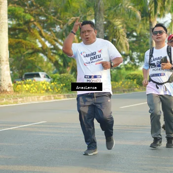 Runner Photo 7786525