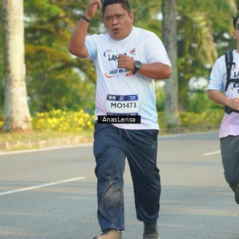 Runner Photo 7786529