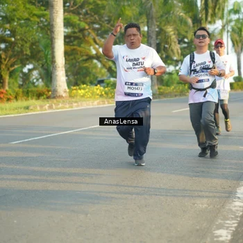 Runner Photo 7786530