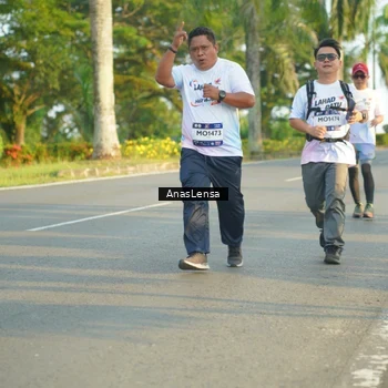 Runner Photo 7786534