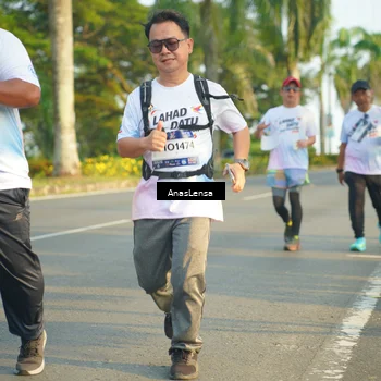 Runner Photo 7786568