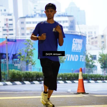 Runner Photo 7786579