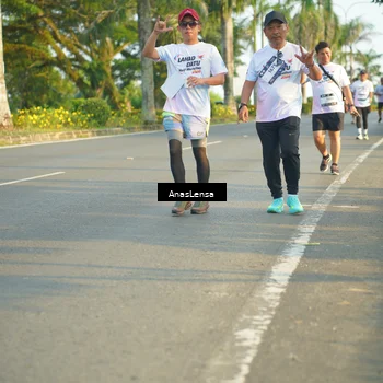 Runner Photo 7786584