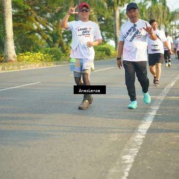Runner Photo 7786598