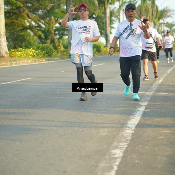 Runner Photo 7786604
