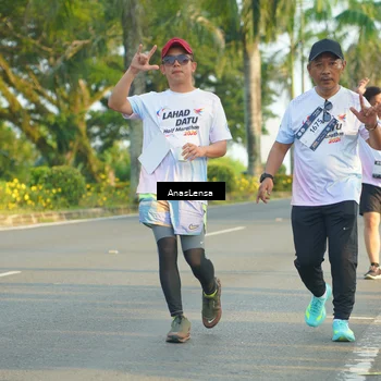 Runner Photo 7786607