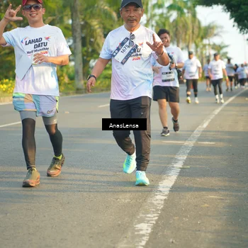 Runner Photo 7786626