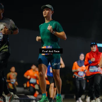 Runner Photo 7786635