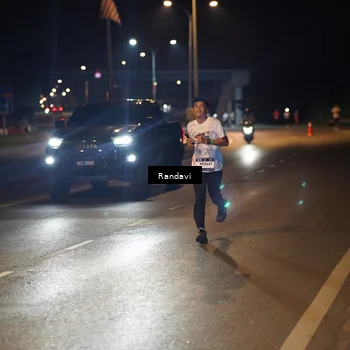 Runner Photo 7786641