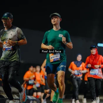 Runner Photo 7786643