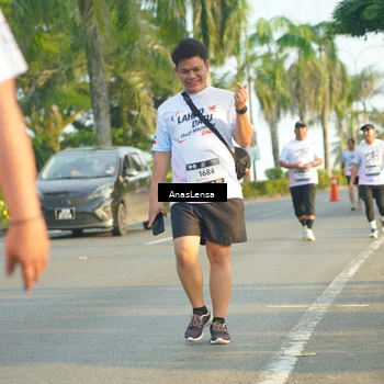 Runner Photo 7786644