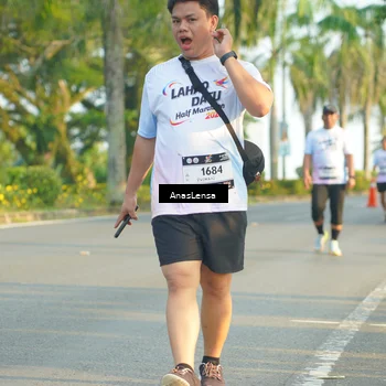 Runner Photo 7786675