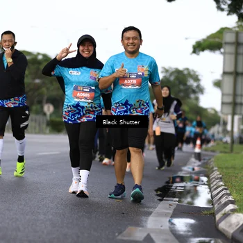 Runner Photo 7786676