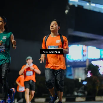 Runner Photo 7786677