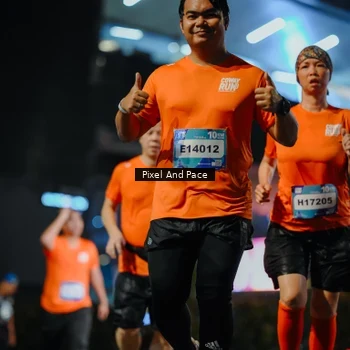 Runner Photo 7786713