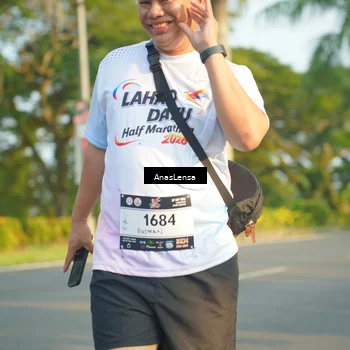 Runner Photo 7786715