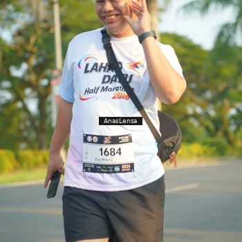 Runner Photo 7786718