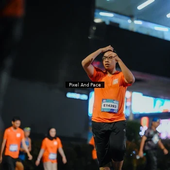 Runner Photo 7786724