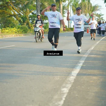 Runner Photo 7786727
