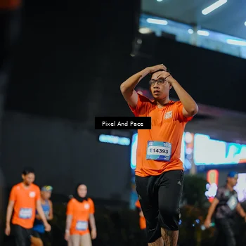 Runner Photo 7786733
