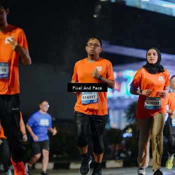 Runner Photo 7786772