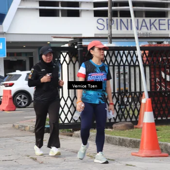 Runner Photo 7786793