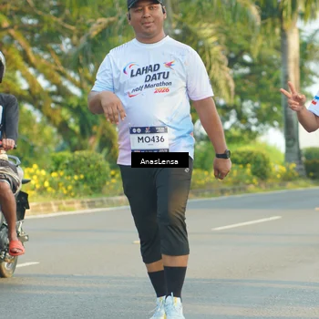 Runner Photo 7786804