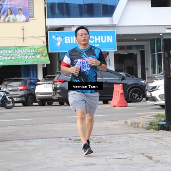 Runner Photo 7786836