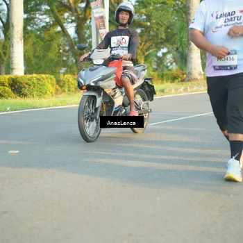 Runner Photo 7786844