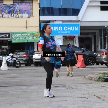 Runner Photo 7786845