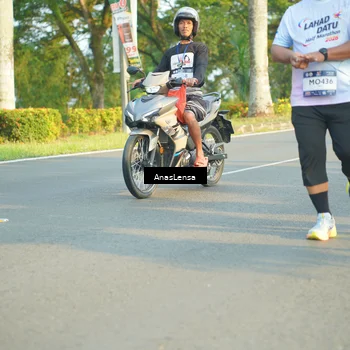 Runner Photo 7786850