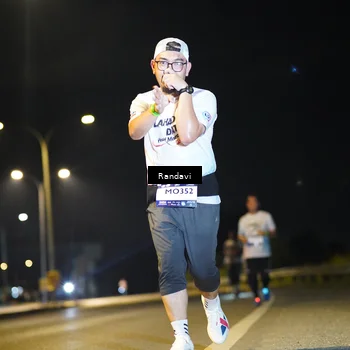 Runner Photo 7786865