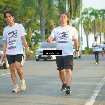 Runner Photo 7786909