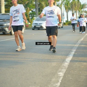 Runner Photo 7786912