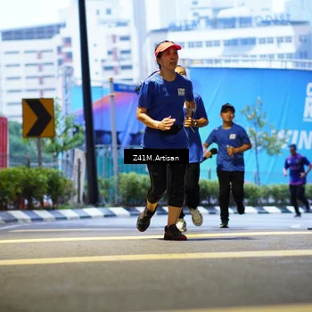 Runner Photo 7786916