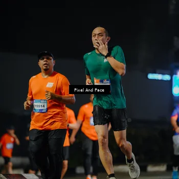 Runner Photo 7786928