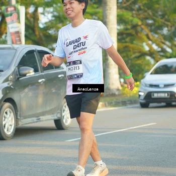 Runner Photo 7786934