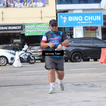 Runner Photo 7786937