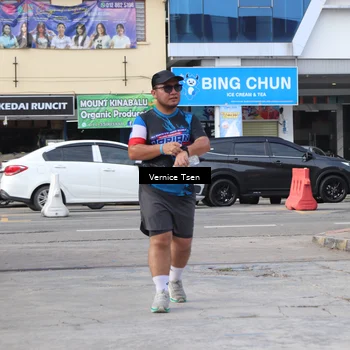 Runner Photo 7786939