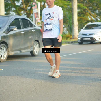 Runner Photo 7786941