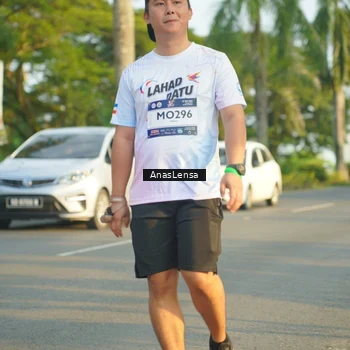 Runner Photo 7786949