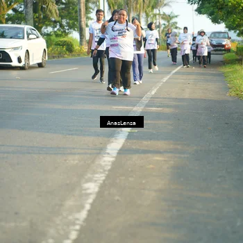 Runner Photo 7786950