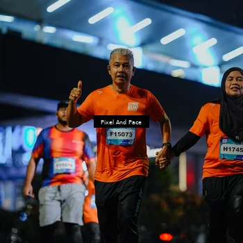 Runner Photo 7786954