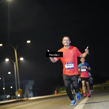 Runner Photo 7786965