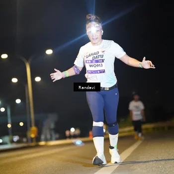 Runner Photo 7787025