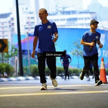 Runner Photo 7787032