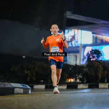 Runner Photo 7787037