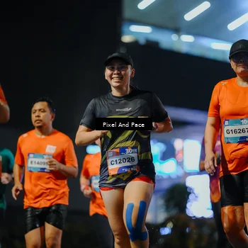 Runner Photo 7787038