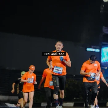 Runner Photo 7787051